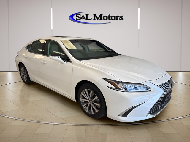 2021 Lexus ES 350 350's photo