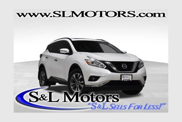 2017 Nissan Murano SV's photo