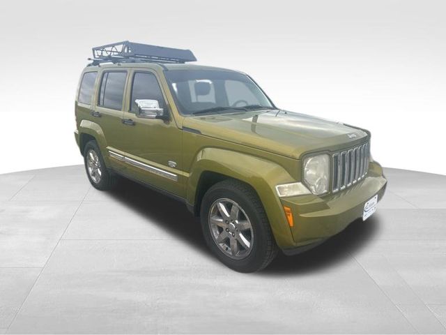 2012 Jeep Liberty Sport photo 2