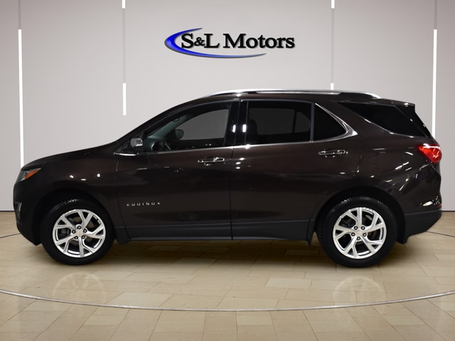 Used 2020 Chevrolet Equinox Premier with VIN 2GNAXXEV0L6146608 for sale in Pulaski, WI