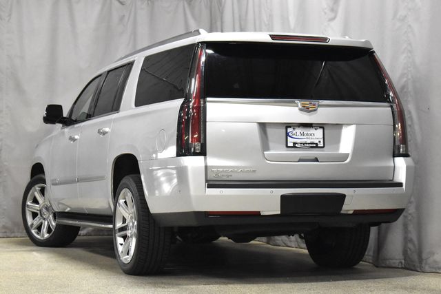 Used 2020 Cadillac Escalade ESV Luxury with VIN 1GYS4HKJ4LR145831 for sale in Pulaski, WI