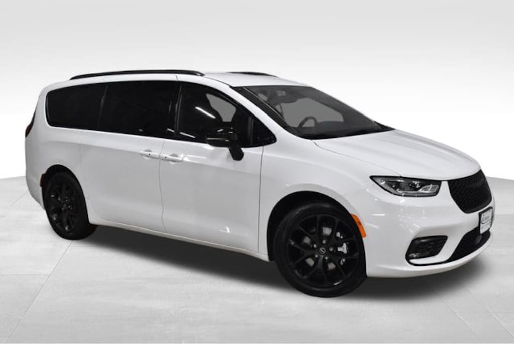 New 2026 Chrysler Pacifica SELECT Passenger Van