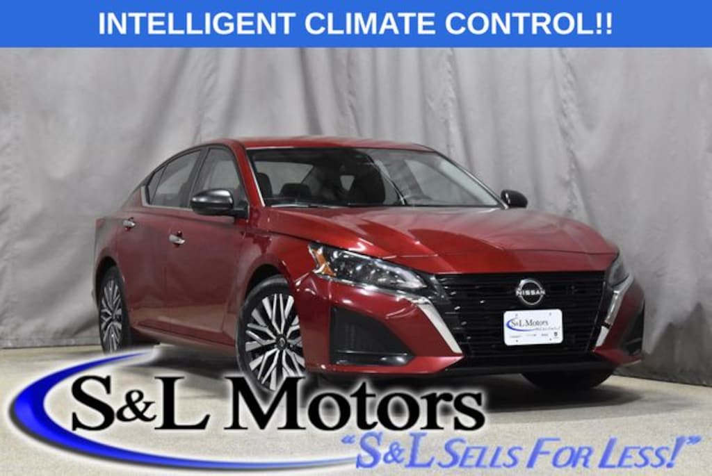 Used 2024 Nissan Altima 2.5 SV Sedan