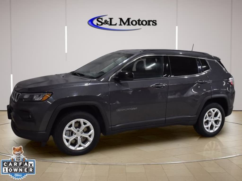 Used 2024 Jeep Compass Latitude SUV