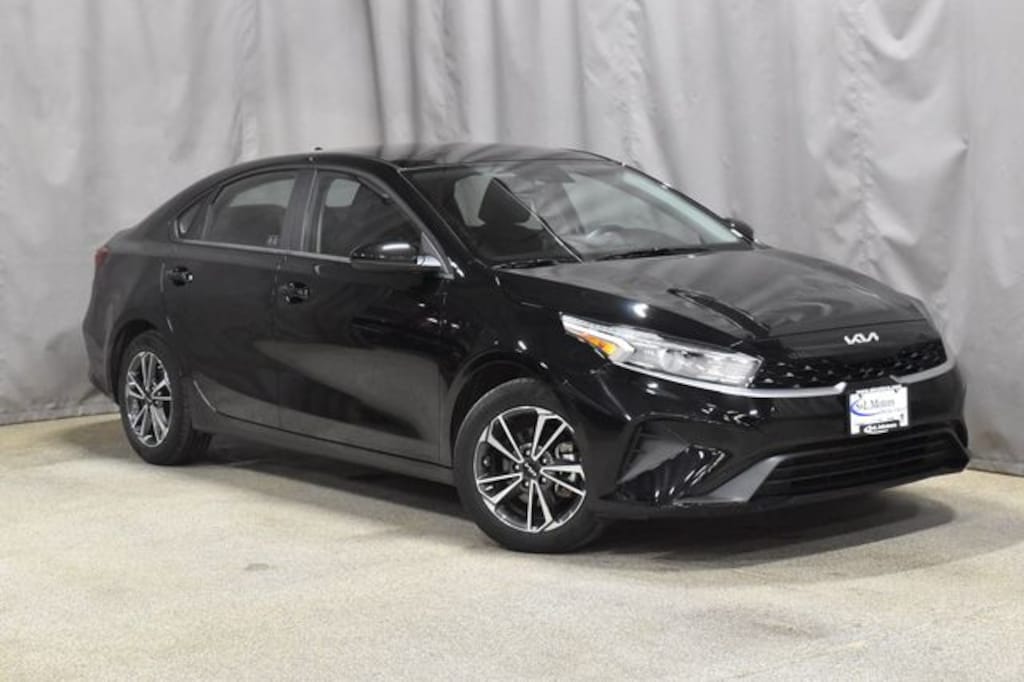 Used 2024 Kia Forte LXS Sedan