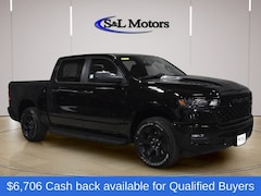 2026 Ram 1500 EXPRESS CREW CAB 4X4 5'7 BOX Pickup