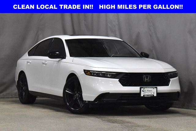 2023 Honda Accord Sport's photo