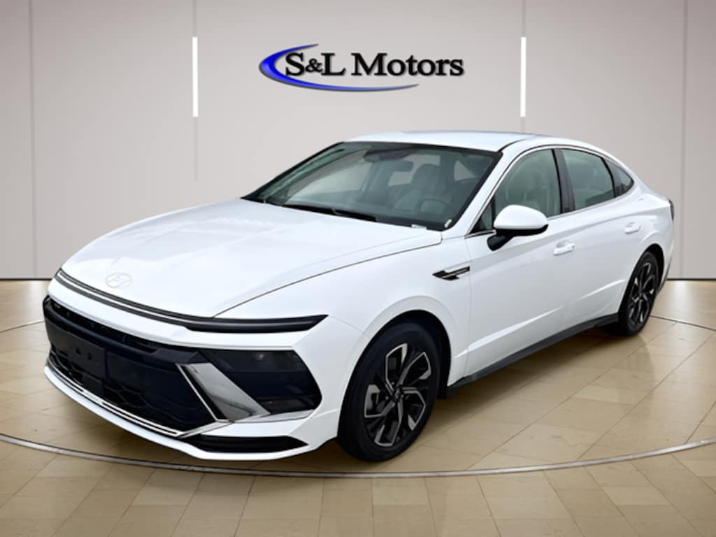 Used 2025 Hyundai Sonata SEL Sedan