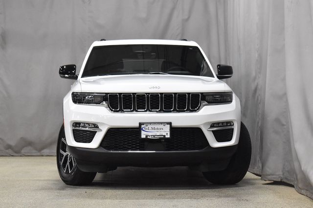 2025 Jeep Grand Cherokee Limited photo 4