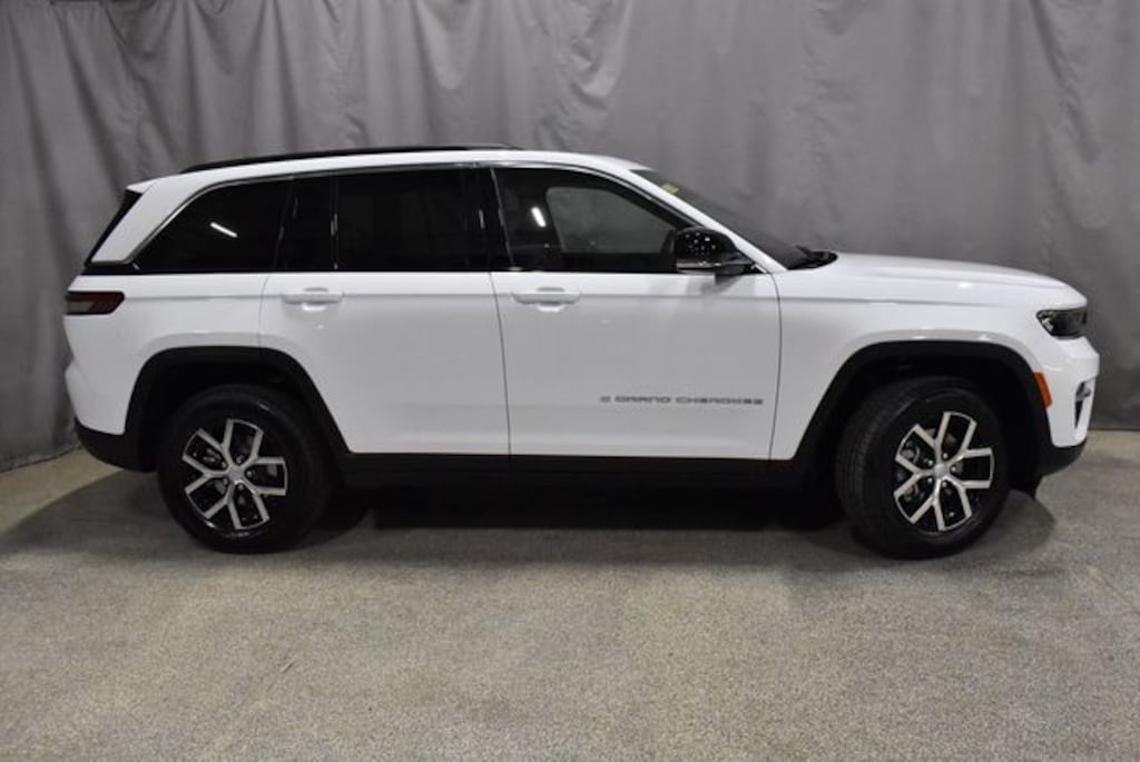 New 2025 Jeep Grand Cherokee LIMITED 4X4 Sport Utility