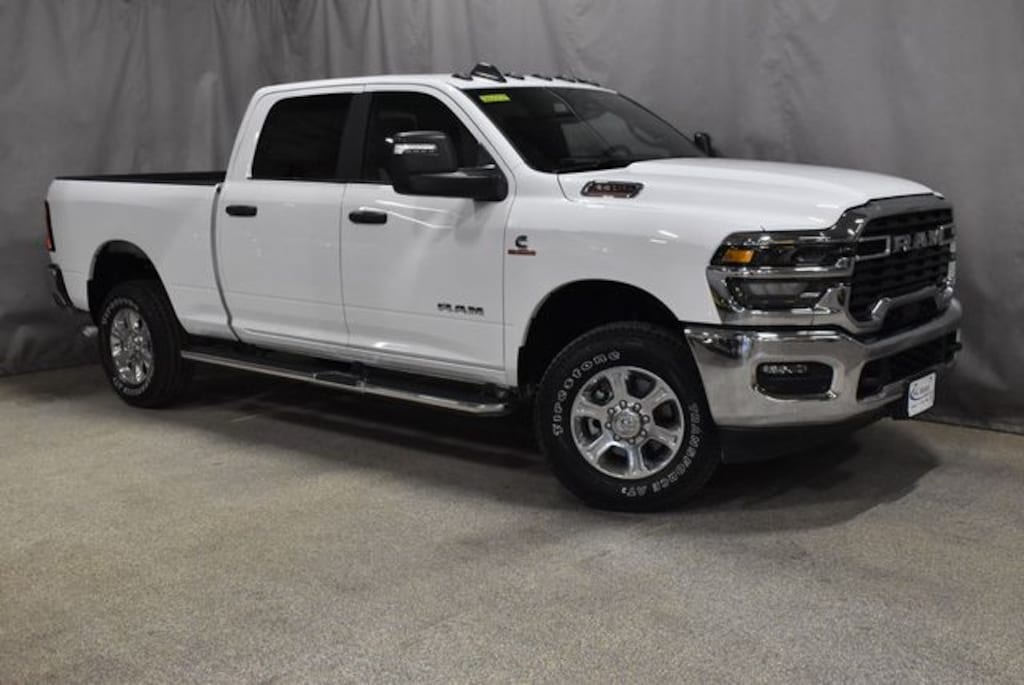 New 2026 Ram 2500 BIG HORN CREW CAB 4X4 6'4 BOX Pickup