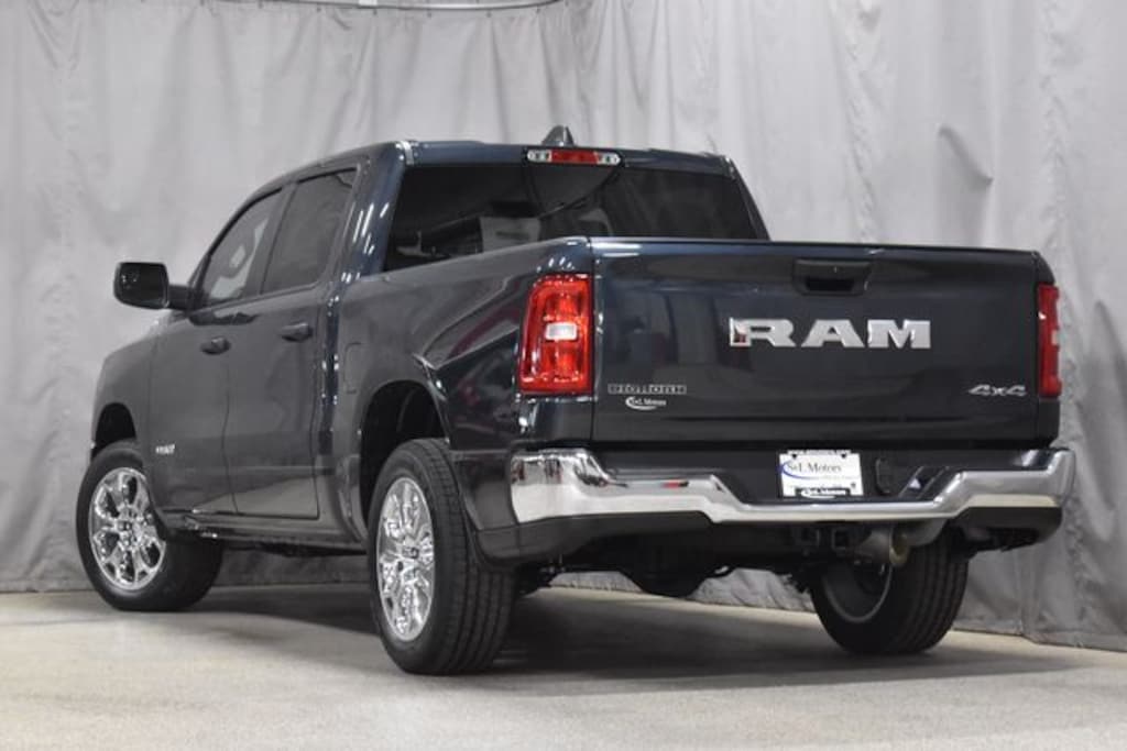 New 2025 Ram 1500 BIG HORN CREW CAB 4X4 5'7 BOX Pickup