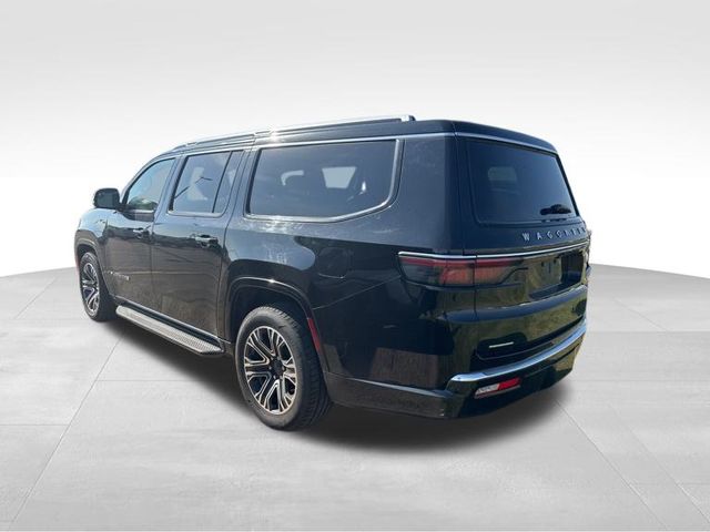 2023 Jeep Wagoneer L Series II photo 3