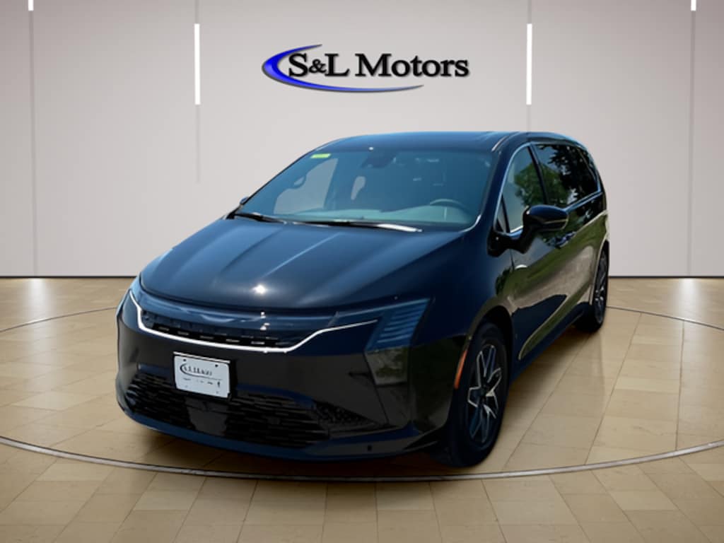 New 2027 Chrysler Pacifica LIMITED Passenger Van