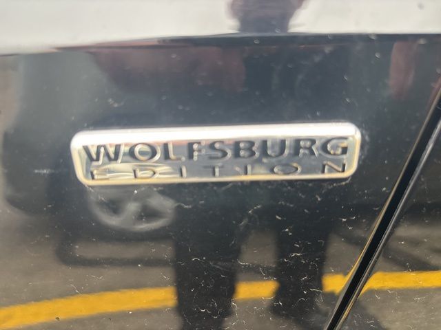 2014 Volkswagen Passat Wolfsburg Edition photo 3