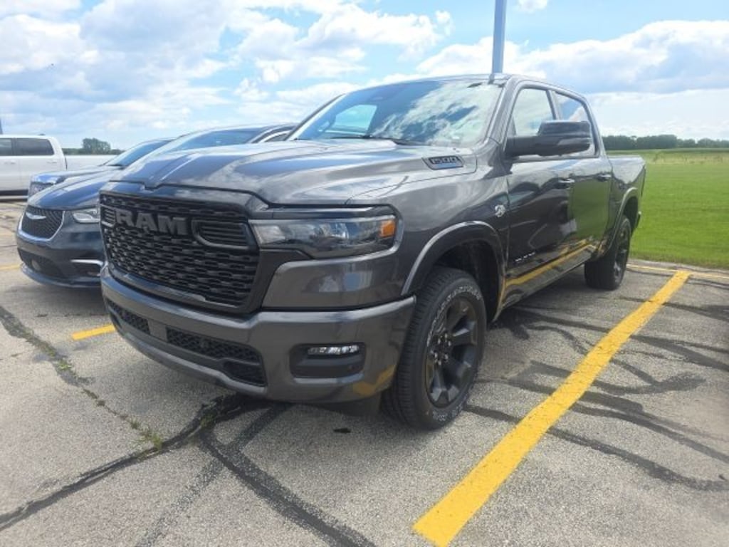 New 2026 Ram 1500 BIG HORN CREW CAB 4X4 5'7 BOX Pickup