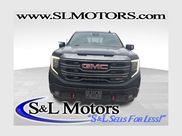 2022 GMC Sierra 1500 AT4's photo