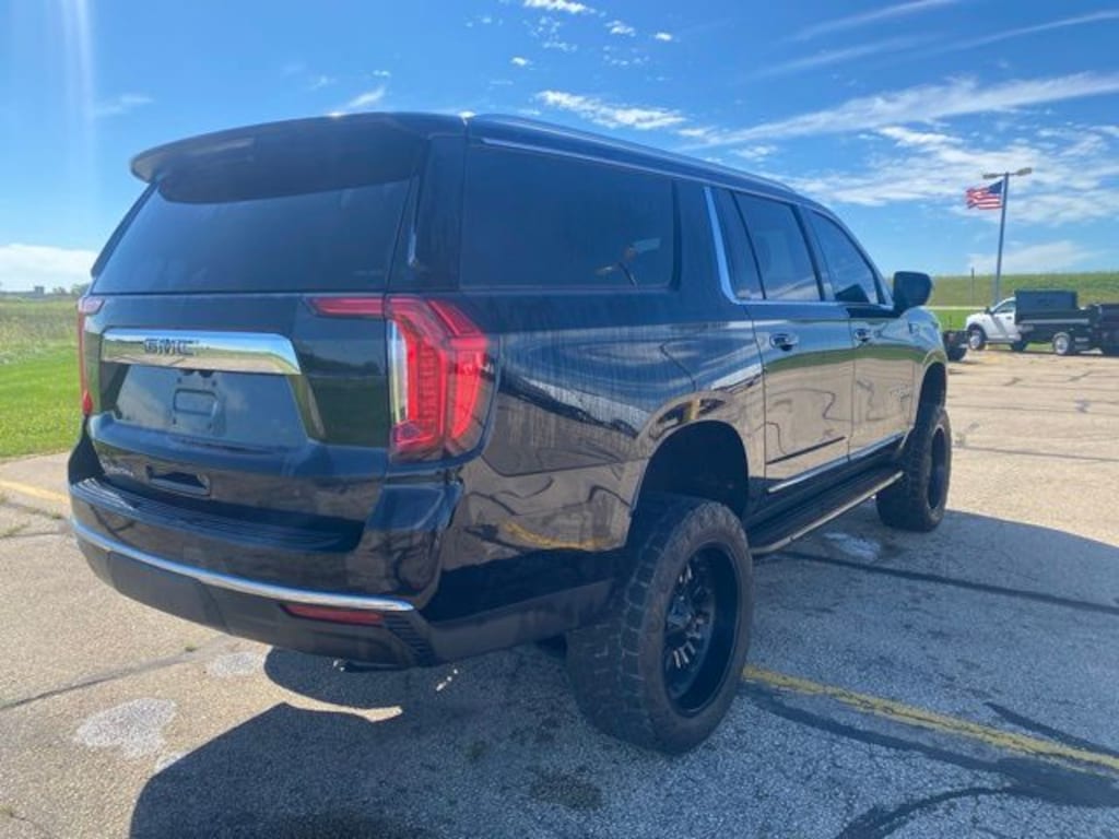 Used 2024 GMC Yukon XL SLT SUV