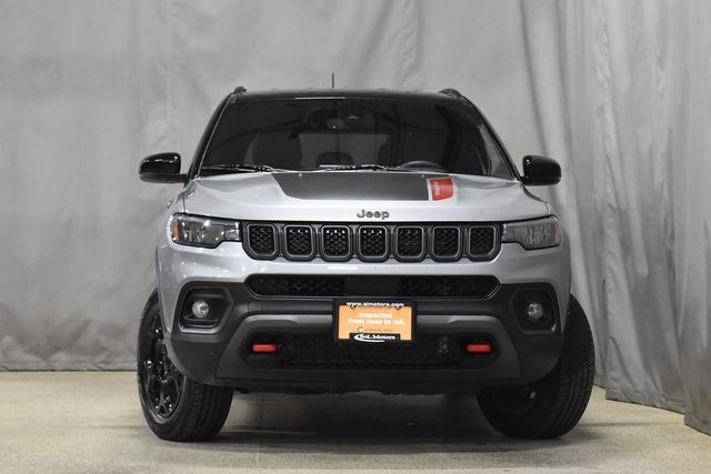 2023 Jeep Compass Trailhawk photo 4