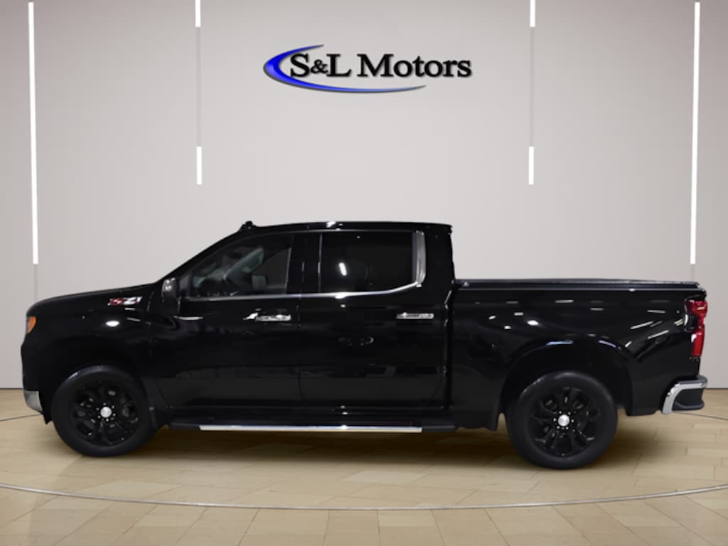 Used 2022 Chevrolet Silverado 1500 LTZ Crew Cab