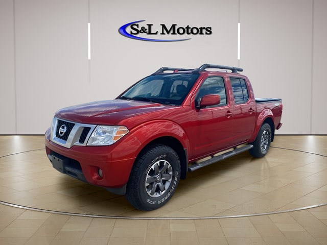 2015 Nissan Frontier 4.0 PRO-4X Crew Cab 4X4 AT's photo