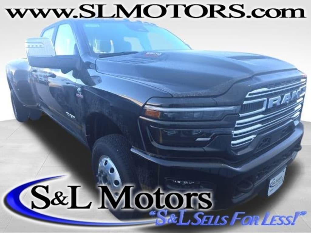 New 2026 Ram 3500 LARAMIE CREW CAB 4X4 8' BOX Pickup