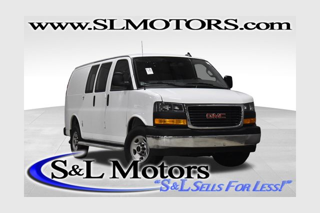 2024 GMC Savana Cargo Work Van's photo