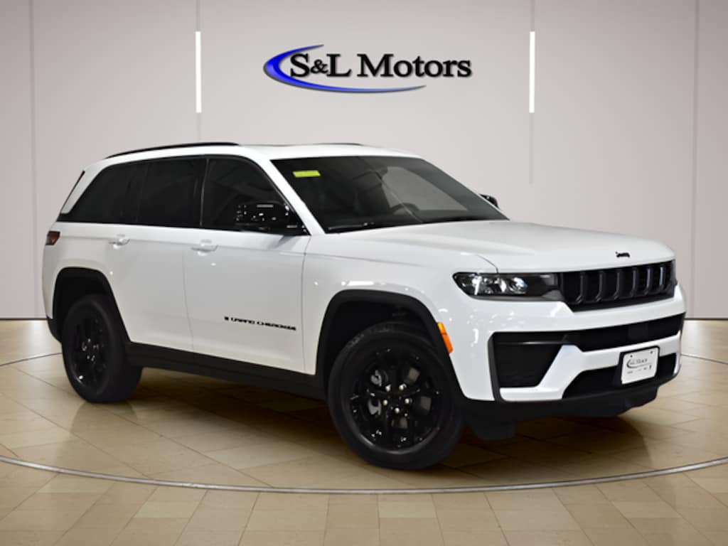 New 2026 Jeep Grand Cherokee LAREDO ALTITUDE 4X4 Sport Utility