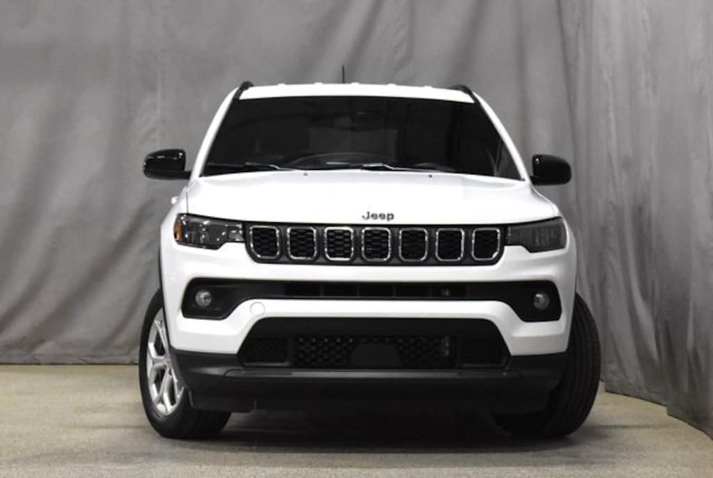 Used 2024 Jeep Compass Latitude SUV