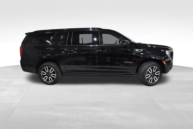 2023 Gmc Yukon XL AT4 photo 2