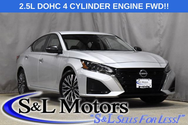 2024 Nissan Altima SV's photo