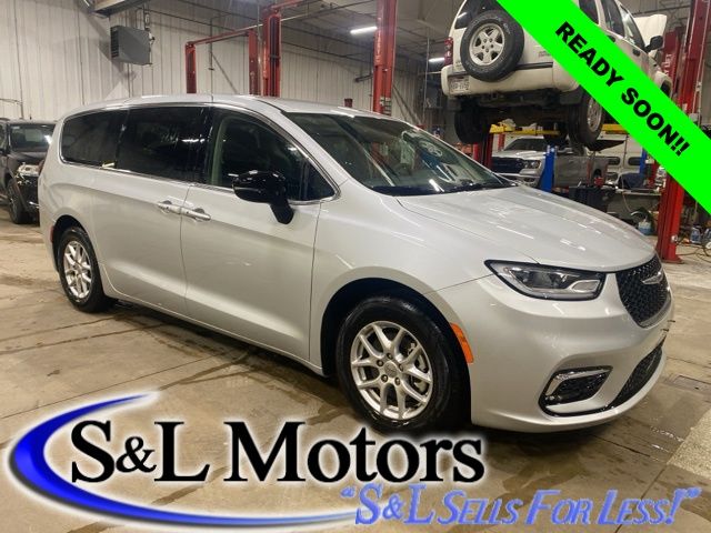 2024 Chrysler Pacifica Minivan/Van 