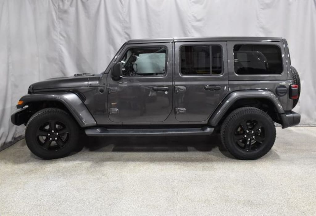 Used 2020 Jeep Wrangler Unlimited Sahara Altitude SUV