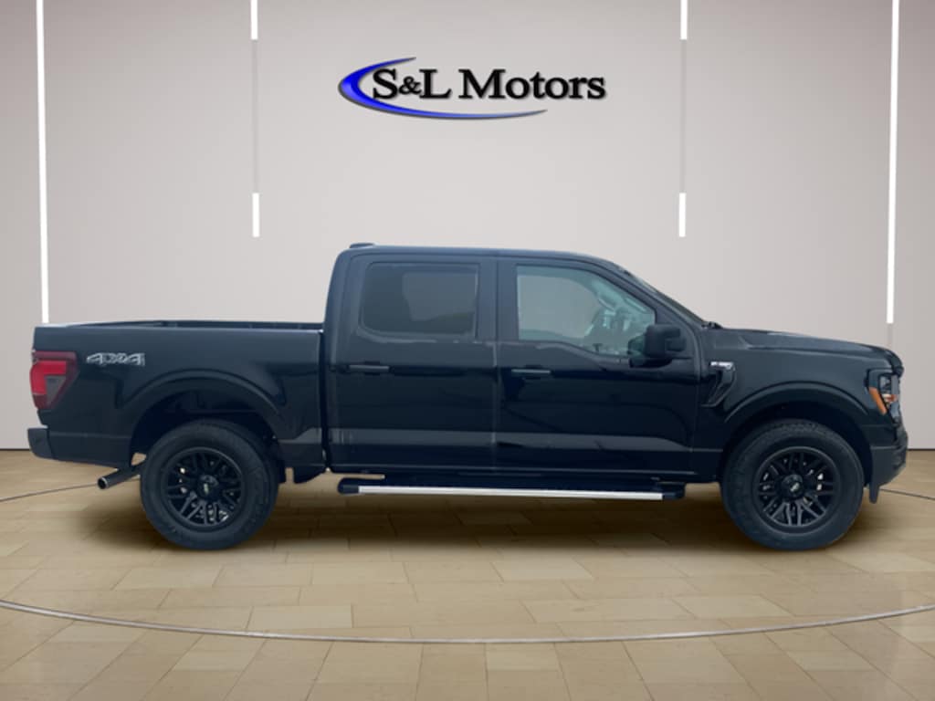Used 2025 Ford F-150 XLT SuperCrew