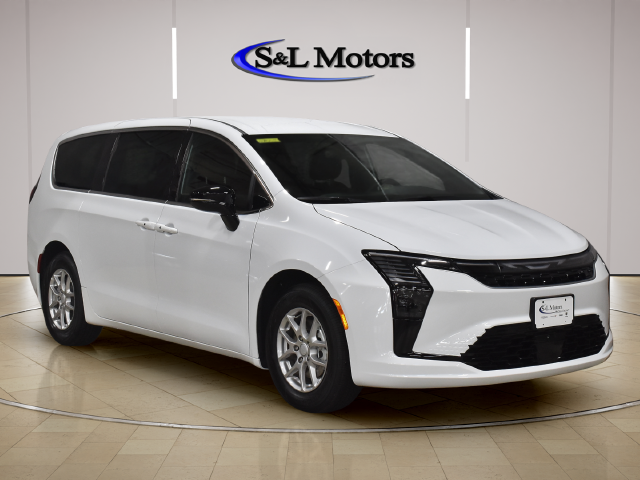 2027 Chrysler Pacifica SELECT Passenger Van