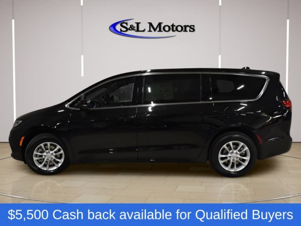 New 2026 Chrysler Pacifica SELECT AWD Passenger Van
