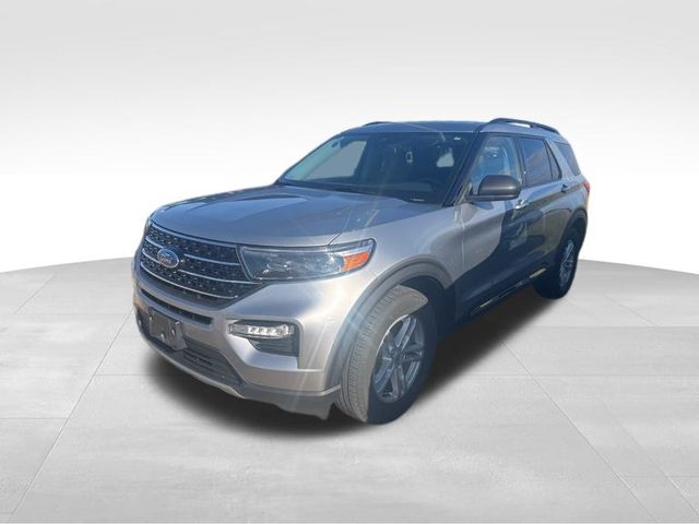 2021 Ford Explorer XLT photo 2
