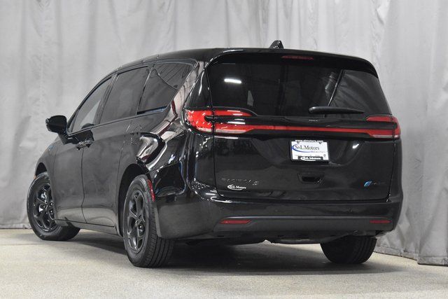 Used 2023 Chrysler Pacifica Hybrid Limited with VIN 2C4RC1S79PR501712 for sale in Pulaski, WI