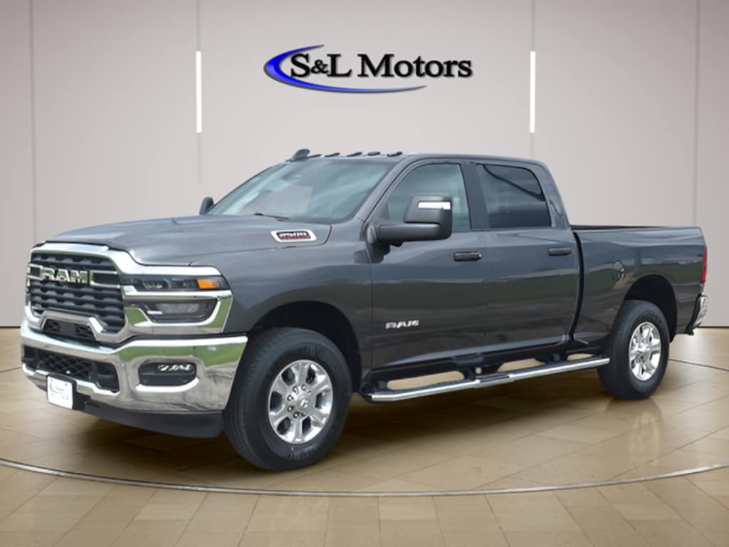 New 2026 Ram 2500 BIG HORN CREW CAB 4X2 6'4 BOX Pickup