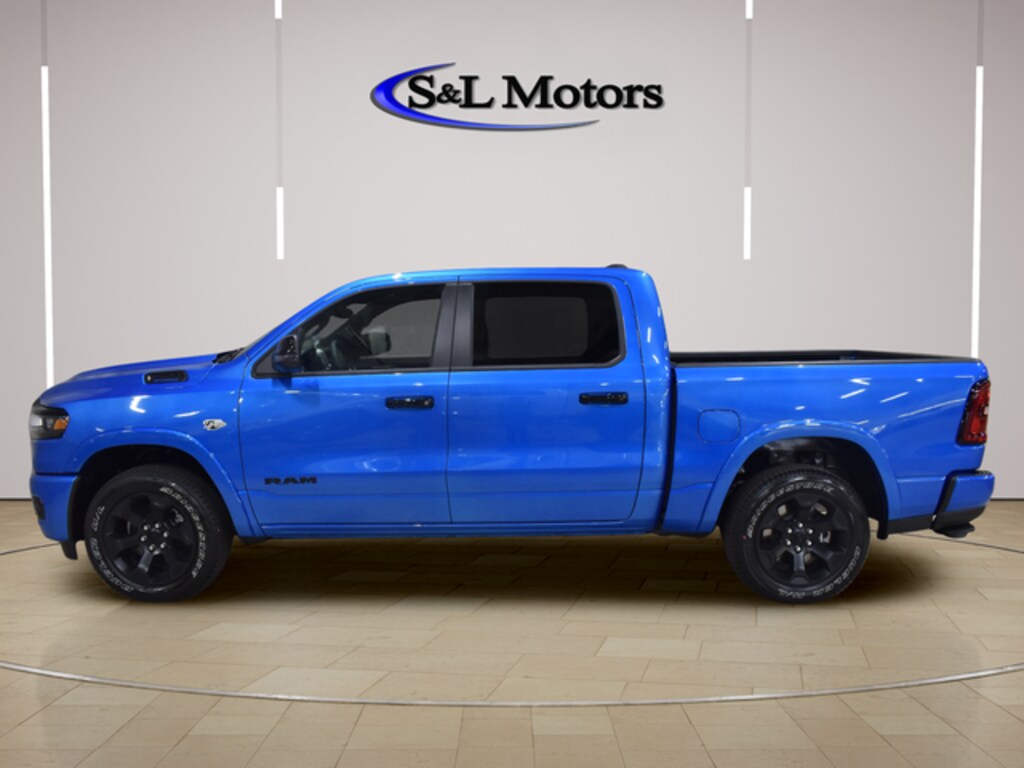 New 2026 Ram 1500 BIG HORN CREW CAB 4X4 5'7 BOX Pickup