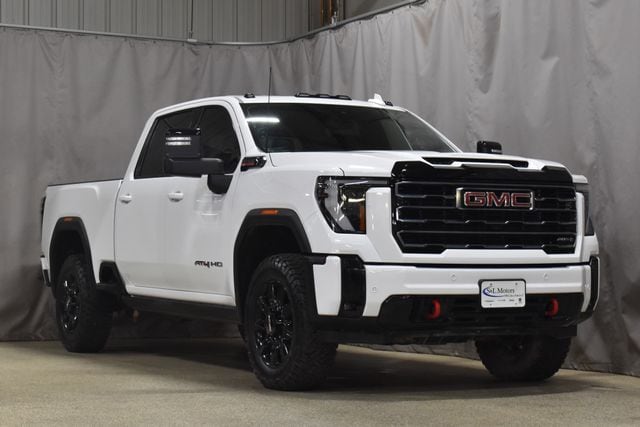 2025 GMC Sierra AT4 4WD Crew Cab Standard Box's photo