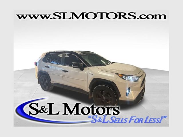 2021 Toyota RAV4 XSE's photo