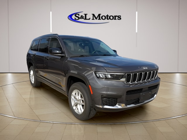 2022 Jeep Grand Cherokee L Laredo 4x4's photo