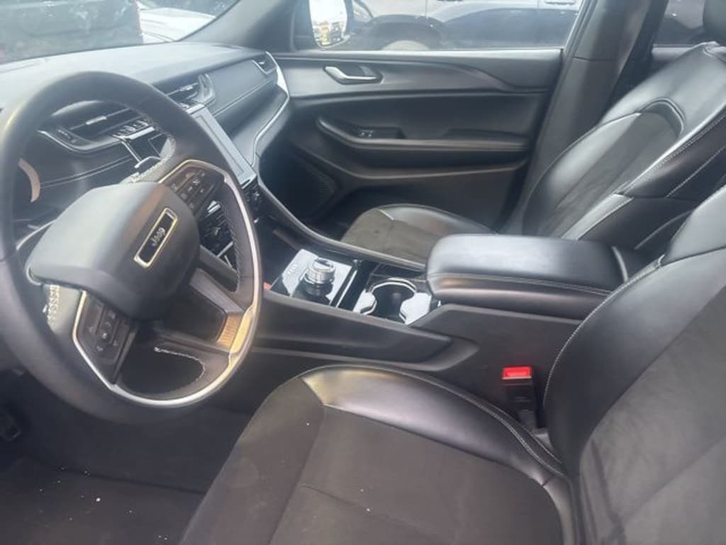 Certified 2023 Jeep Grand Cherokee L Altitude SUV