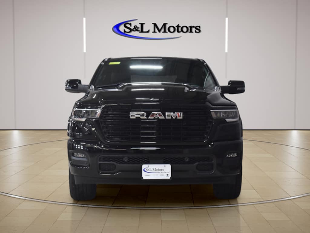 New 2026 Ram 1500 LARAMIE CREW CAB 4X4 5'7 BOX Pickup