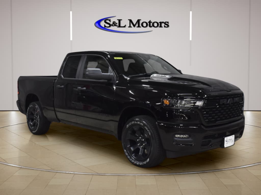 New 2026 Ram 1500 EXPRESS QUAD CAB 4X4 6'4 BOX Pickup