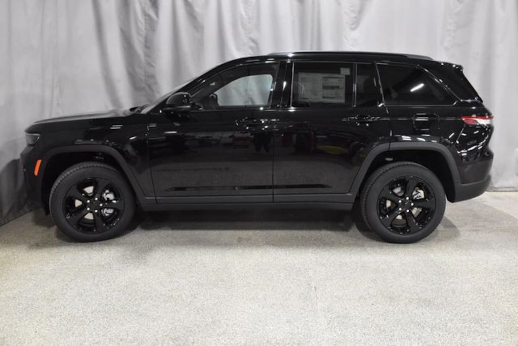 New 2025 Jeep Grand Cherokee L LIMITED 4X4 Sport Utility