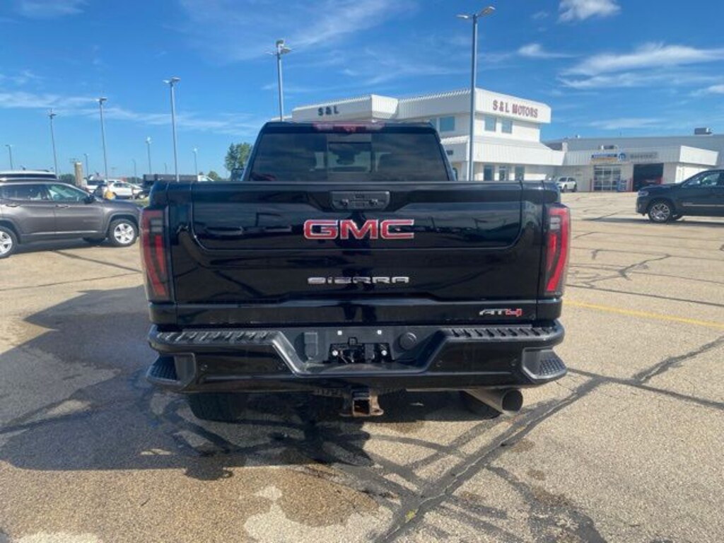 Used 2024 GMC Sierra 2500HD AT4 Crew Cab