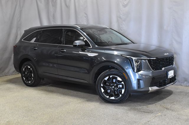 2024 Kia Sorento S photo 2