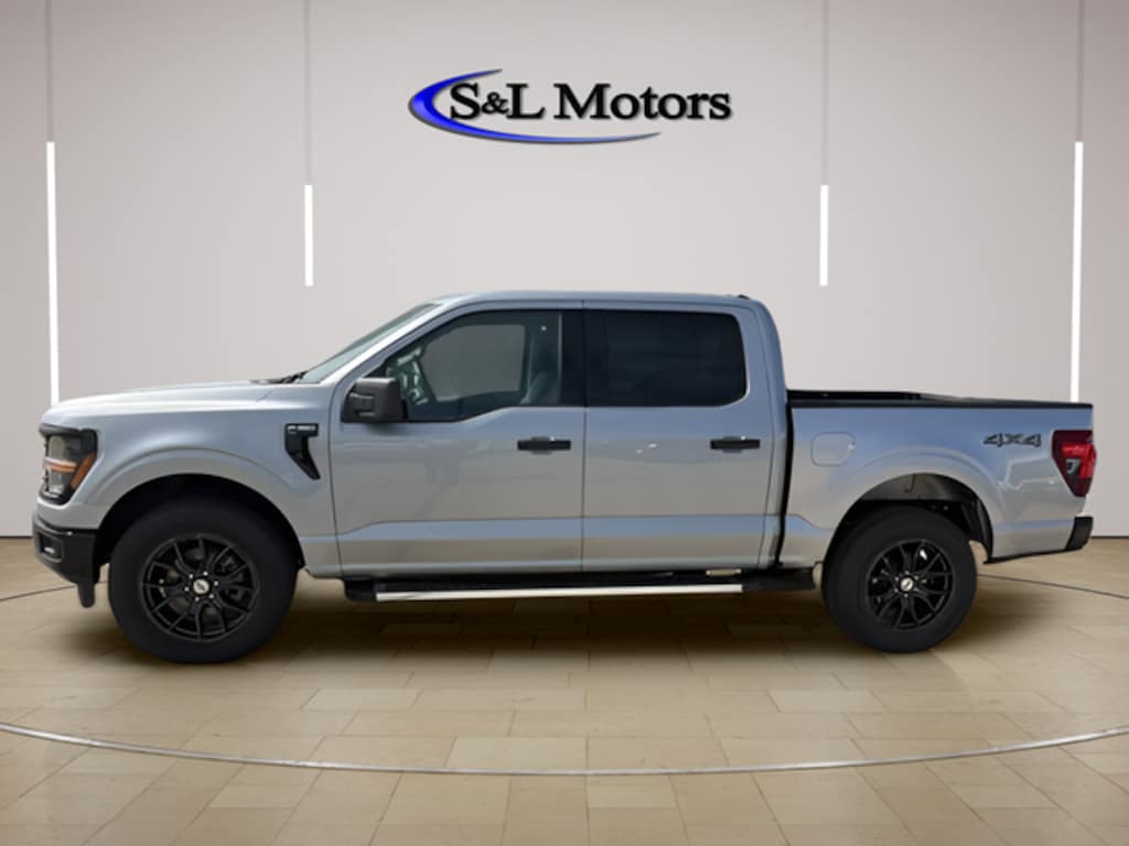Used 2025 Ford F-150 XLT SuperCrew